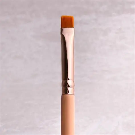 BELLA BEAUTY PRO - Highlighter Brush